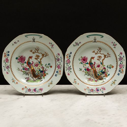 Pair of Chinese Export Porcelain Octagonal Soup Plates With Crest and Motto of the Lauder Family