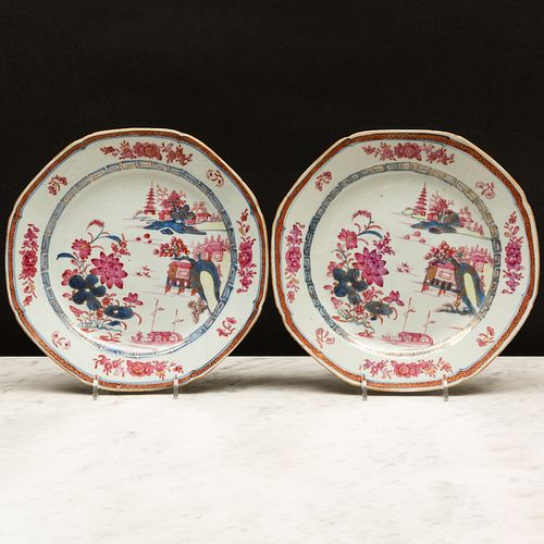Pair of Chinese Export Puce and Cobalt Blue Porcelain Octagonal Plates