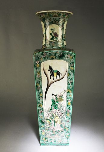 18th Century Chinese Sancai Vase