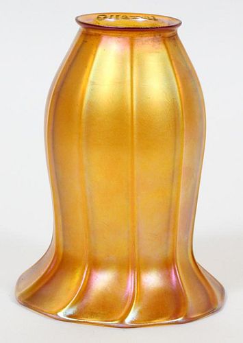 QUEZAL IRIDESCENT GLASS SHADE C. 1910