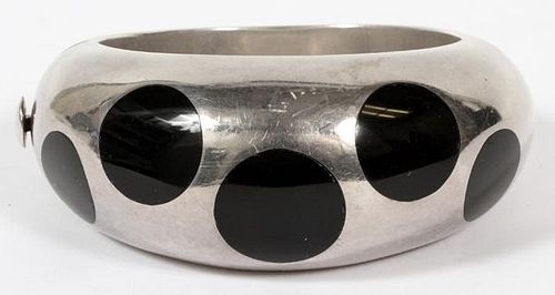 MEXICAN STERLING & ONYX HINGED BANGLE BRACELET