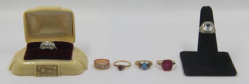 JEWELRY. Antique Gold Ring Grouping.