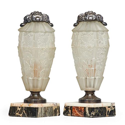 FRENCH Pair of lamps