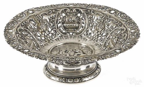 German reticulated silver centerpiece bowl, ca. 1900, bearing the touch of Georg Roth, Hanau