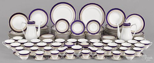 Royal Worcester Regency pattern porcelain dinner service, 192 pieces.