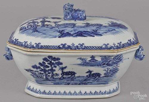Chinese export blue and white porcelain tureen and cover, 19th c., decorated with deer