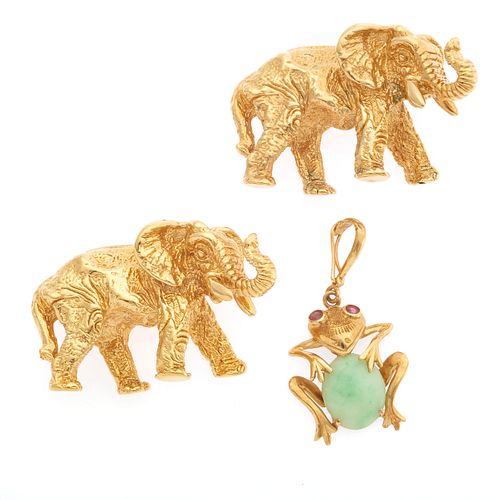 Collection of Two 14k Elephant Pins and Frog Pendant