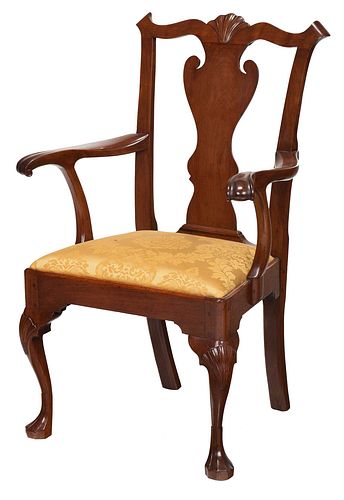 Fine Philadelphia Queen Anne Carved Walnut Armchair