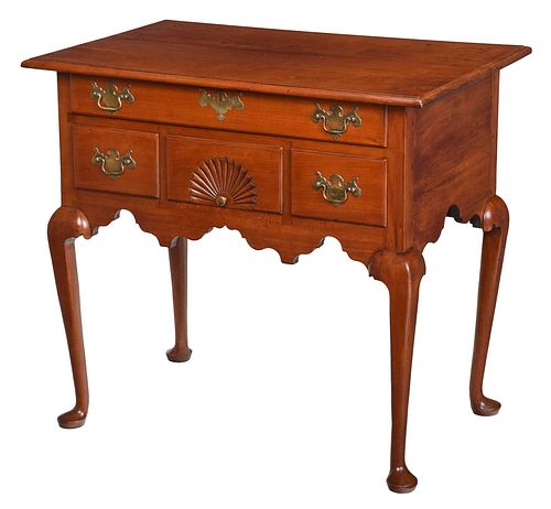 New England Queen Anne Cherry Dressing Table