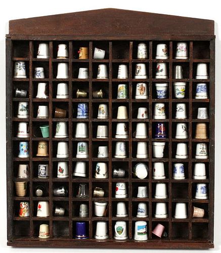 COLLECTION PORCELAIN AND METAL THIMBLES IN CASE