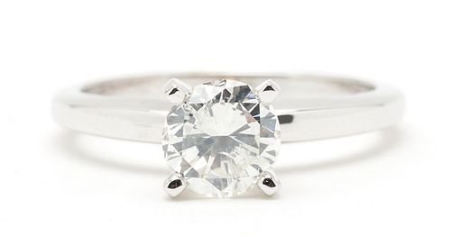 Ladies 14K Round Cut Diamond Engagement Ring