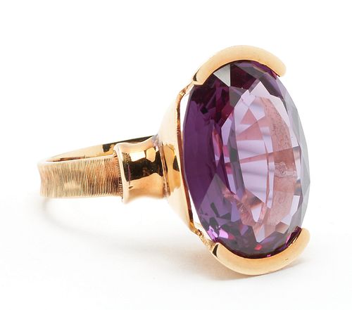 18K Purple Sapphire Ring