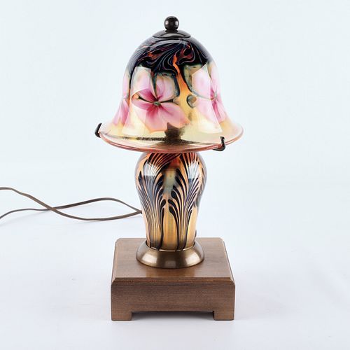 Lundberg Studios Art Glass Boudoir Lamp