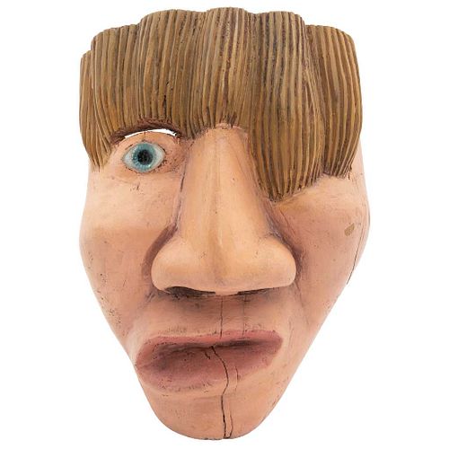 GERMÁN CUETO, Sin título, Firmada y fechada 1959, Máscara tallada en madera policromada, 12.5 x 16.5 x 14 cm