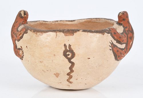 Zuni Pueblo pottery frog effigy bowl