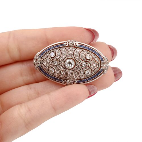 Sapphires & Diamonds Art Deco 18k Gold Brooch