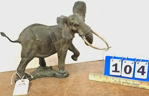 BRONZE ELEPHANT SHAWU ONE OF THE MAGNIFICENT SEVEN SGND DANIEL DE JAGER 12'H X 16"L