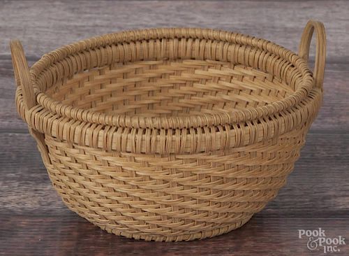 Cynthia Taylor, splint oak basket, signed and dated '12, 3'' h.