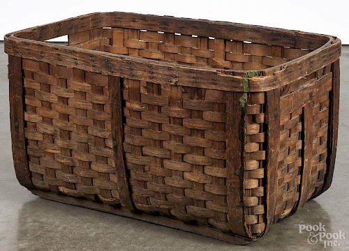 Large splint oak field basket, 19th c., 17'' h., 31'' w.