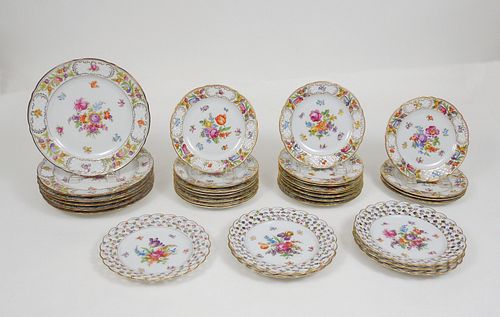 Group of Bavarian Porcelain Plates, 32 Pieces.