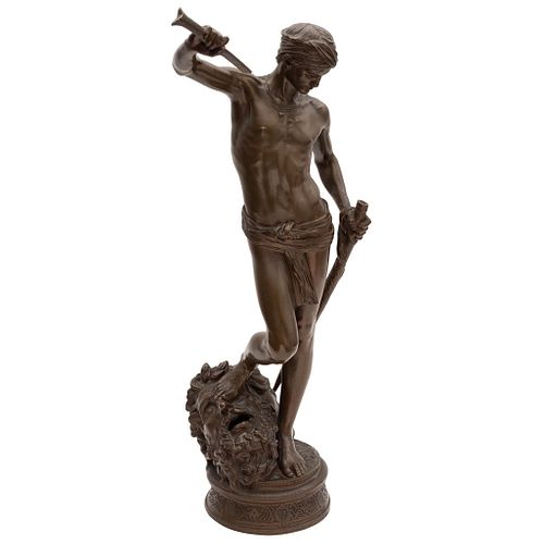 ANTONIN MERCIE (TOULOUSE, 1845 – PARÍS, 1916). DAVID MATANDO A GOLIAT. Fundición en bronce. Firmada. 72.5 cm de altura