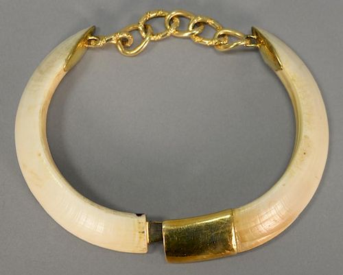 Boar tusk choker necklace, 14K gold clasp marked 585.