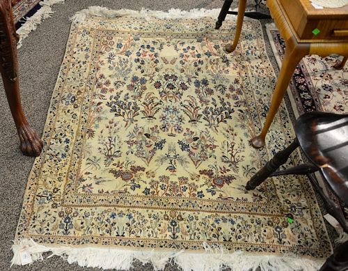 Isfahan Oriental throw rug, 3'8" x 4'10"