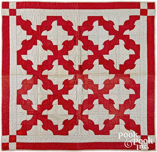 Pennsylvania patchwork drunkards path cradle quilt