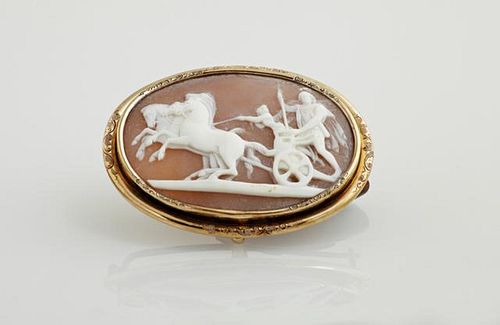 18K Yellow Gold Cameo Brooch, early 20th c., with