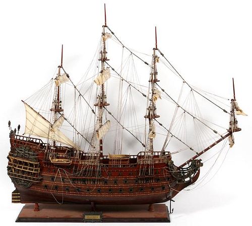 SCALE SHIP'S MODEL SPANISH GALLEON 'SOLAY ROYAL'