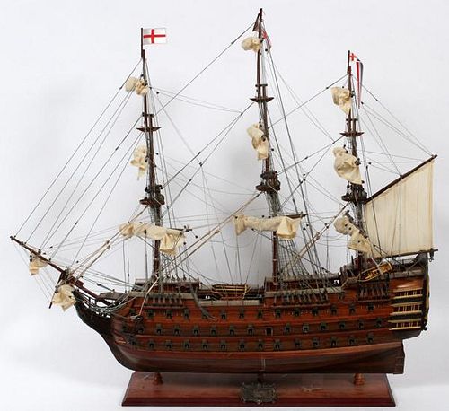 SCALE SHIP'S MODEL 'H.M.S. VICTORY'