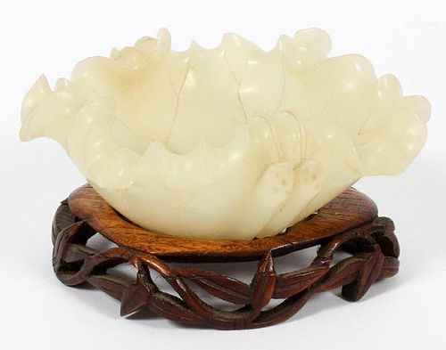CHINESE LEAF-FORM SOAPSTONE BRUSH WATER BOWL, H 2", W 4", L 5"