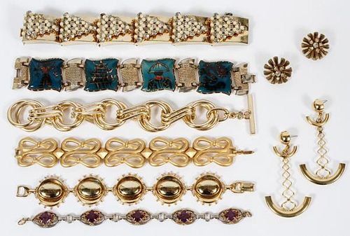 COSTUME JEWELRY COLLECTION EIGHT PIECES