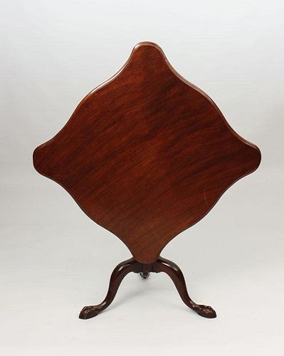 Queen Anne Mahogany Tilt-Top Table, New England