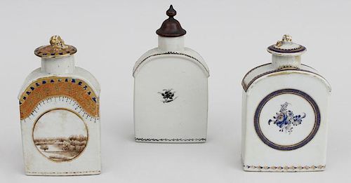 Group of Three Chinese Export Porcelain Tea Caddies and Covered