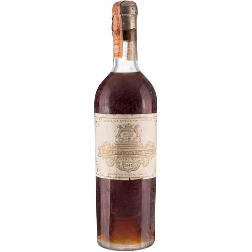 Château Filhot. Cosecha 1947. Sauternes. Bordeaux. Francia. Nivel: en la punta del hombro.