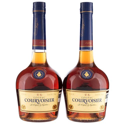 Courvoisier. V.S. Le Cognac de Napoleón. Cognac. France. Piezas: 2.
