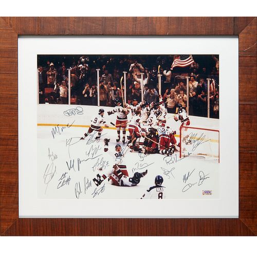 1980 "Miracle on Ice" team signed photograph