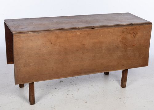 Chippendale Cherrywood Drop Leaf Table, 18th Century