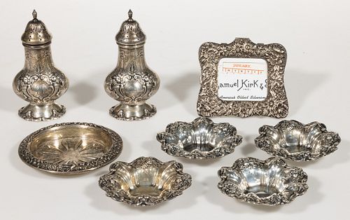 S. KIRK & SON "REPOUSSE" AND REED & BARTON "FRANCIS I" STERLING SILVER ARTICLES, LOT OF EIGHT,
