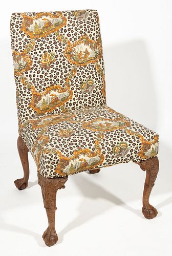 GEORGIAN-STYLE CARVED MAHOGANY LIBRARY CHAIR,