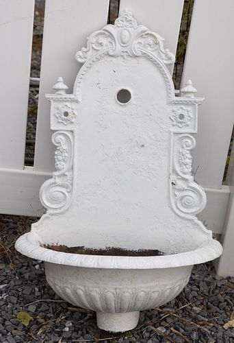 AMERICAN PAINTED CAST-IRON WALL FOUNTAIN / LAVABO,