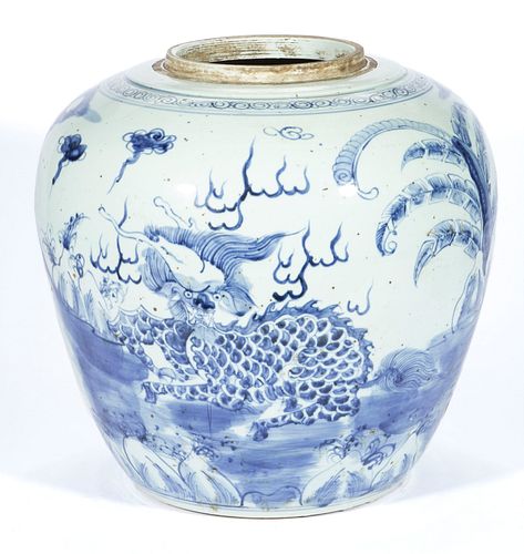 CHINESE EXPORT PORCELAIN BLUE AND WHITE LARGE GINGER JAR, 