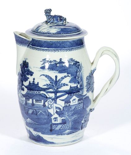CHINESE EXPORT PORCELAIN BLUE AND WHITE NANKING CIDER JUG WITH COVER,