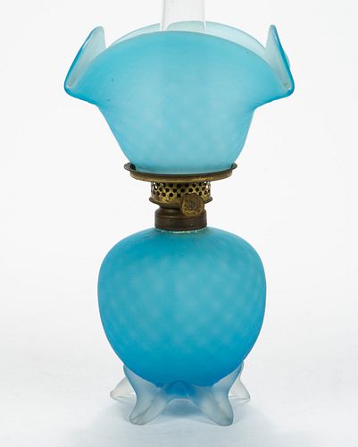 CUT VELVET DIAMOND QUILTED ART GLASS MINIATURE LAMP,