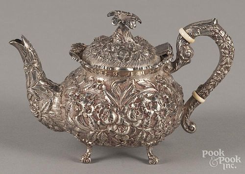 Repousse sterling silver teapot, 4 3/4'' h., 11.3 ozt.