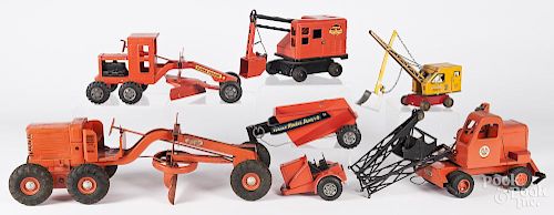 Five pressed steel construction toys, to include a Doepke crane shovel, a Lumar steam shovel