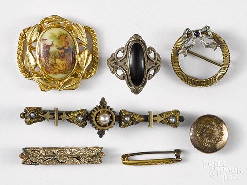 Assorted Victorian jewelry, to include a 14K lingerie pin, two gold-filled pins