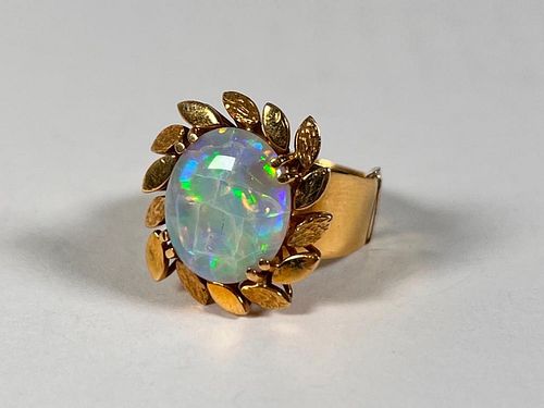 18K Gold and Opal Ring