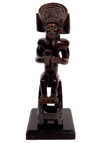 Commemorative figure of a Chief, Chokwe, Ivory Coast